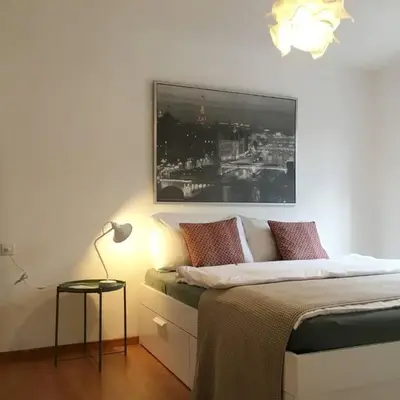 2 rooms with balcony